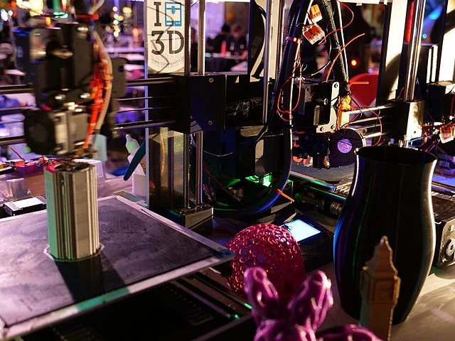 Impresora 3D para la fabricación digital presentada en el Chaos Communication Congress en Leipzig. Fuente: Leonhard Lenz